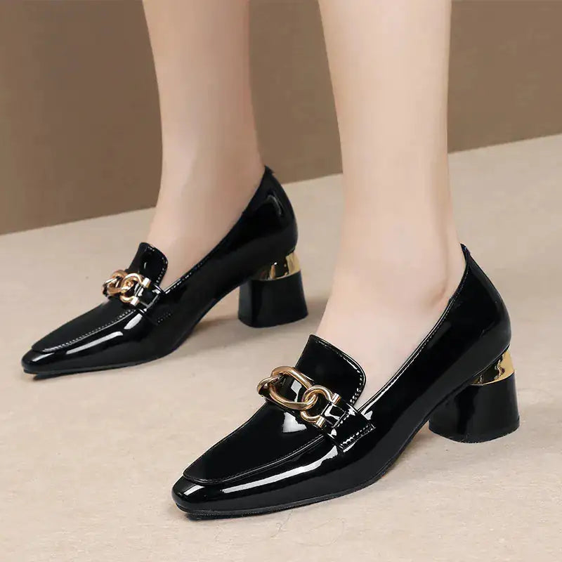 Metal Elegance Lily Shoe