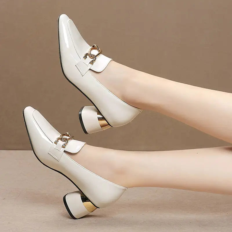 Metal Elegance Lily Shoe